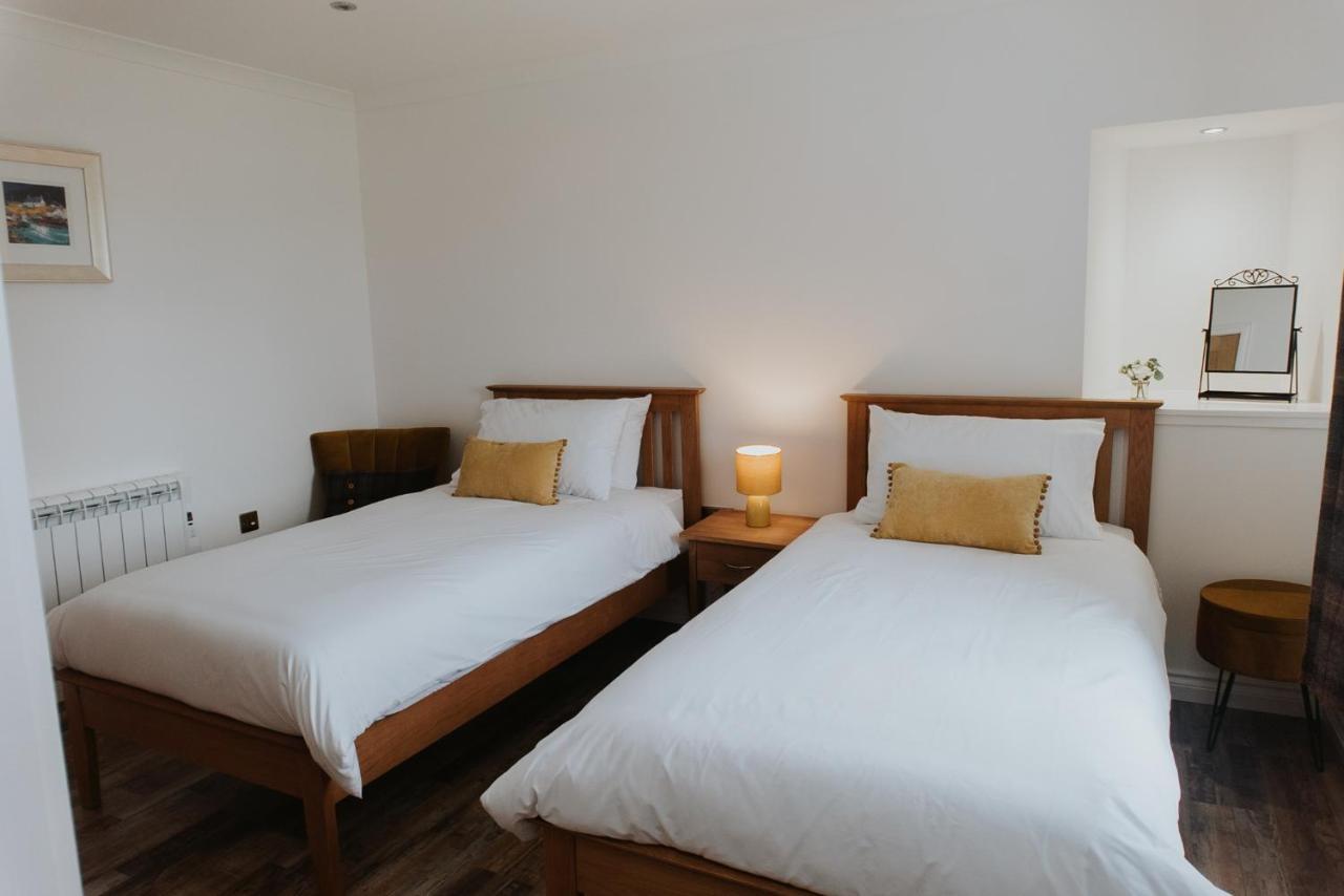 Fisherman'S Cottage Vatisker ภายนอก รูปภาพ